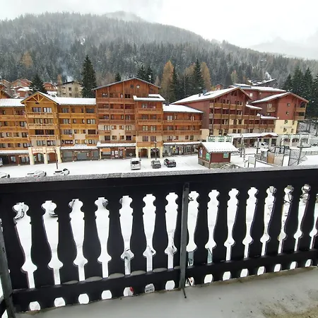 Apartment Valfrejus: 2 Pieces + Cabine, Centre Station, 4/6 Pers - Fr-1-265-199